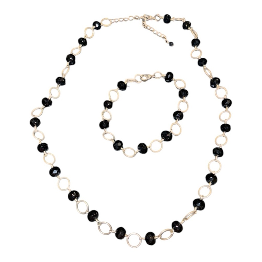 Black faceted crystals with silver circles necklace & bracelet set. RN